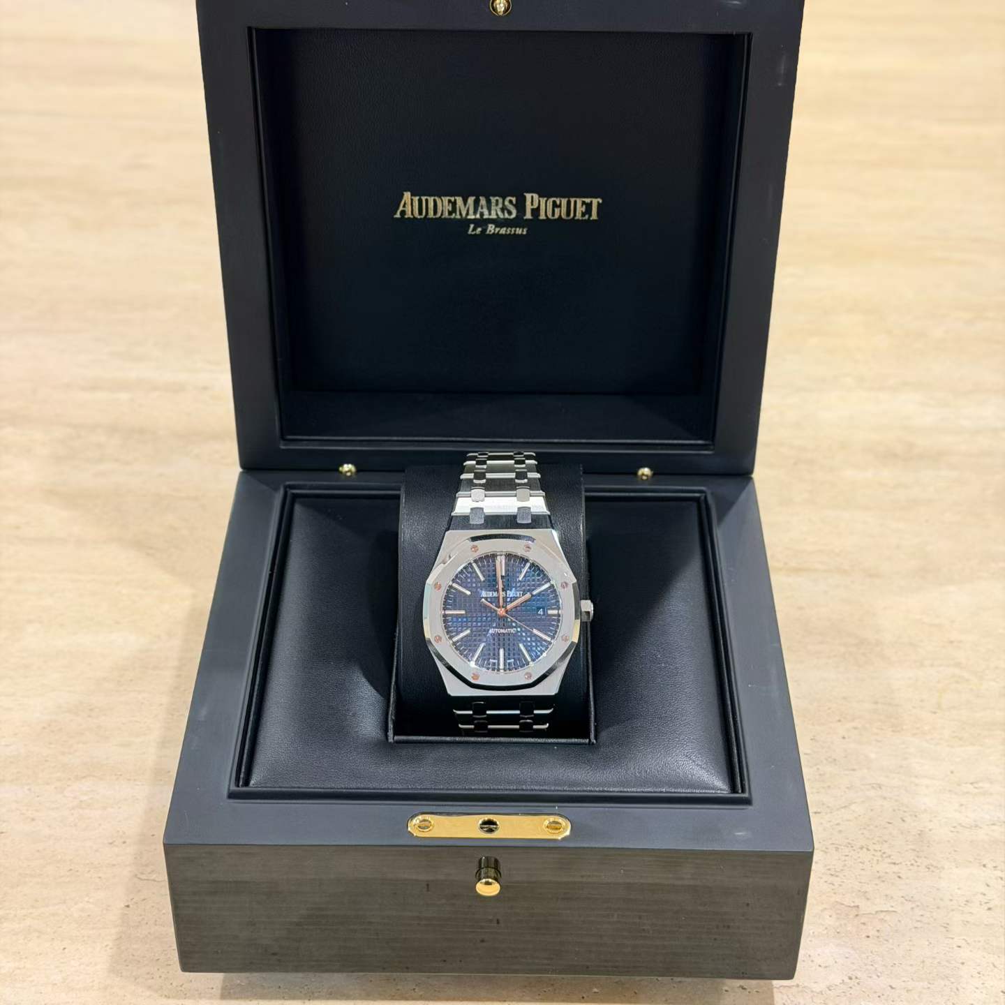 Audemars Piguet Royal Oak 15400ST Blue Dial Full Set