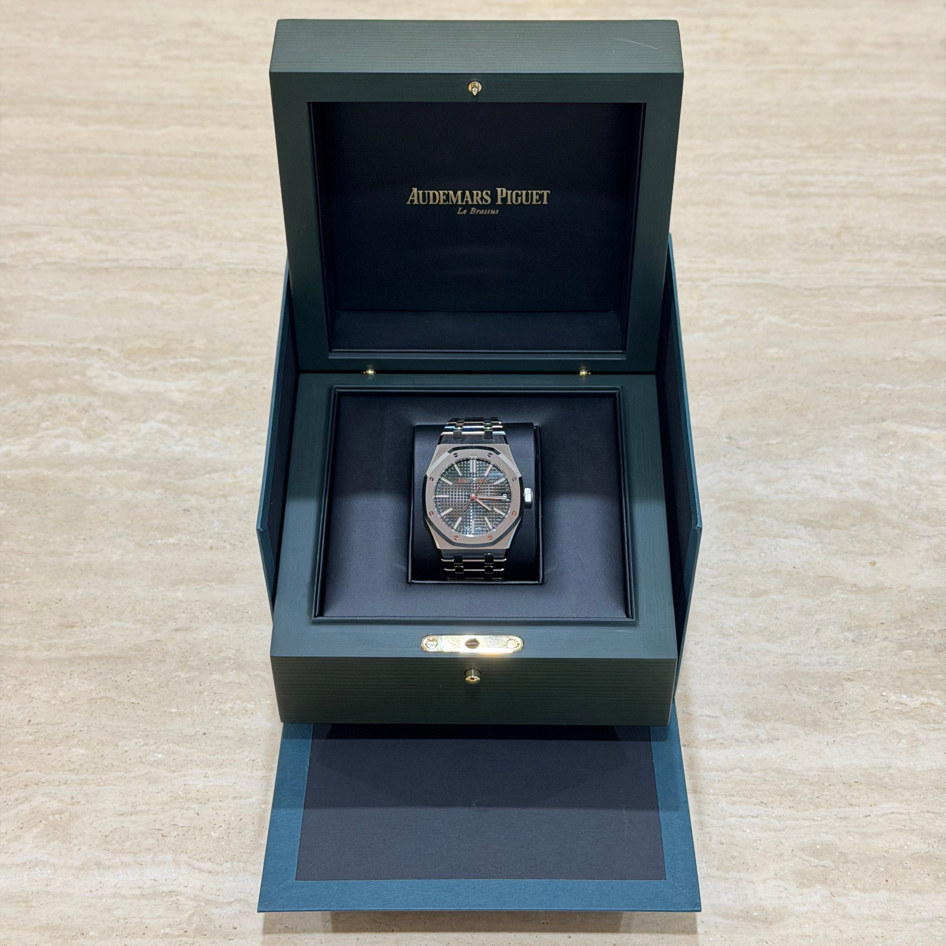 Audemars Piguet Royal Oak 15510ST Green Dial Full Set