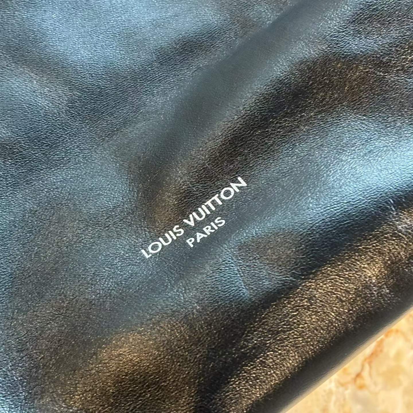 Louis Vuitton CarryAll Vibe MM Full Set