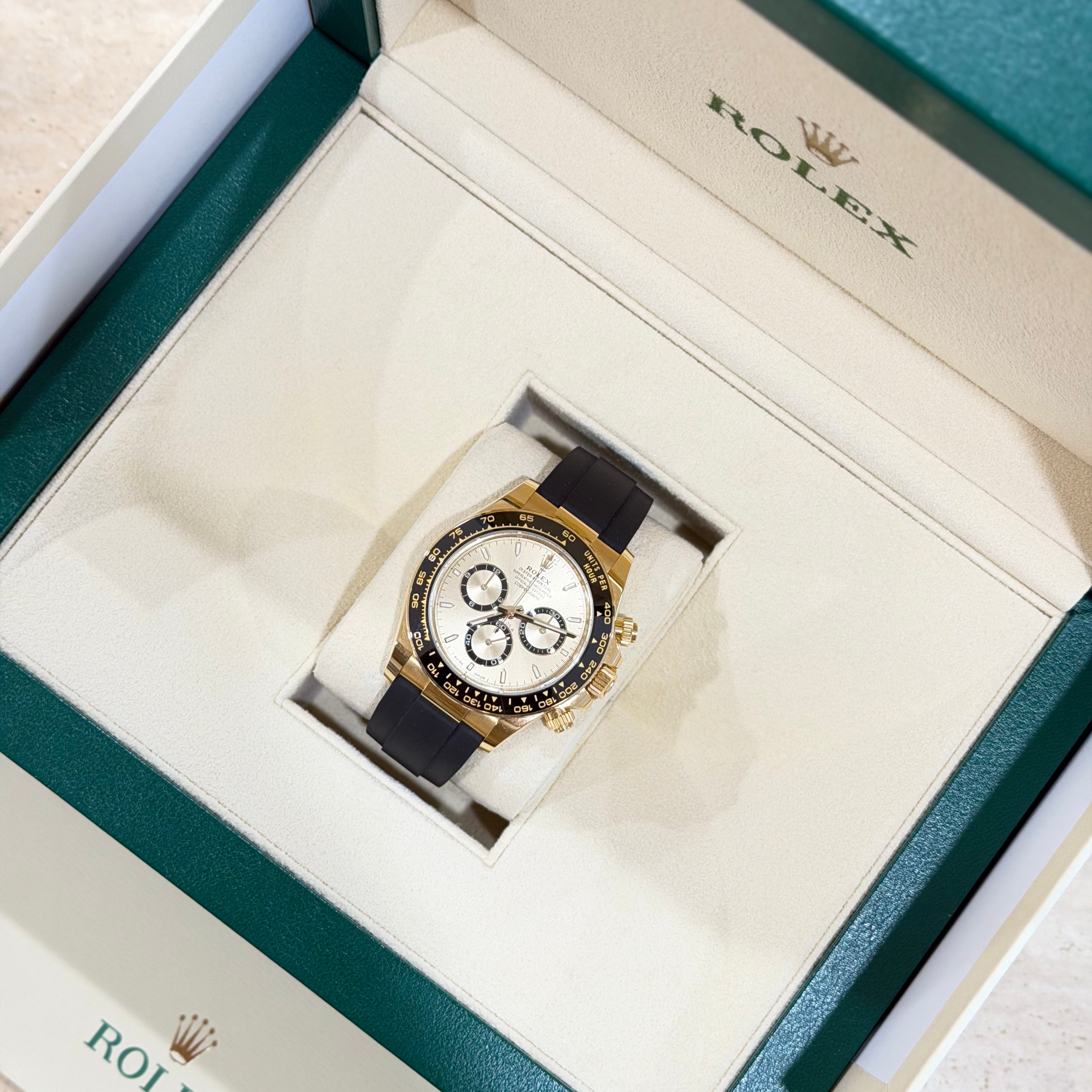 Rolex Cosmograph Daytona 126518LN Champagne Dial Full Set