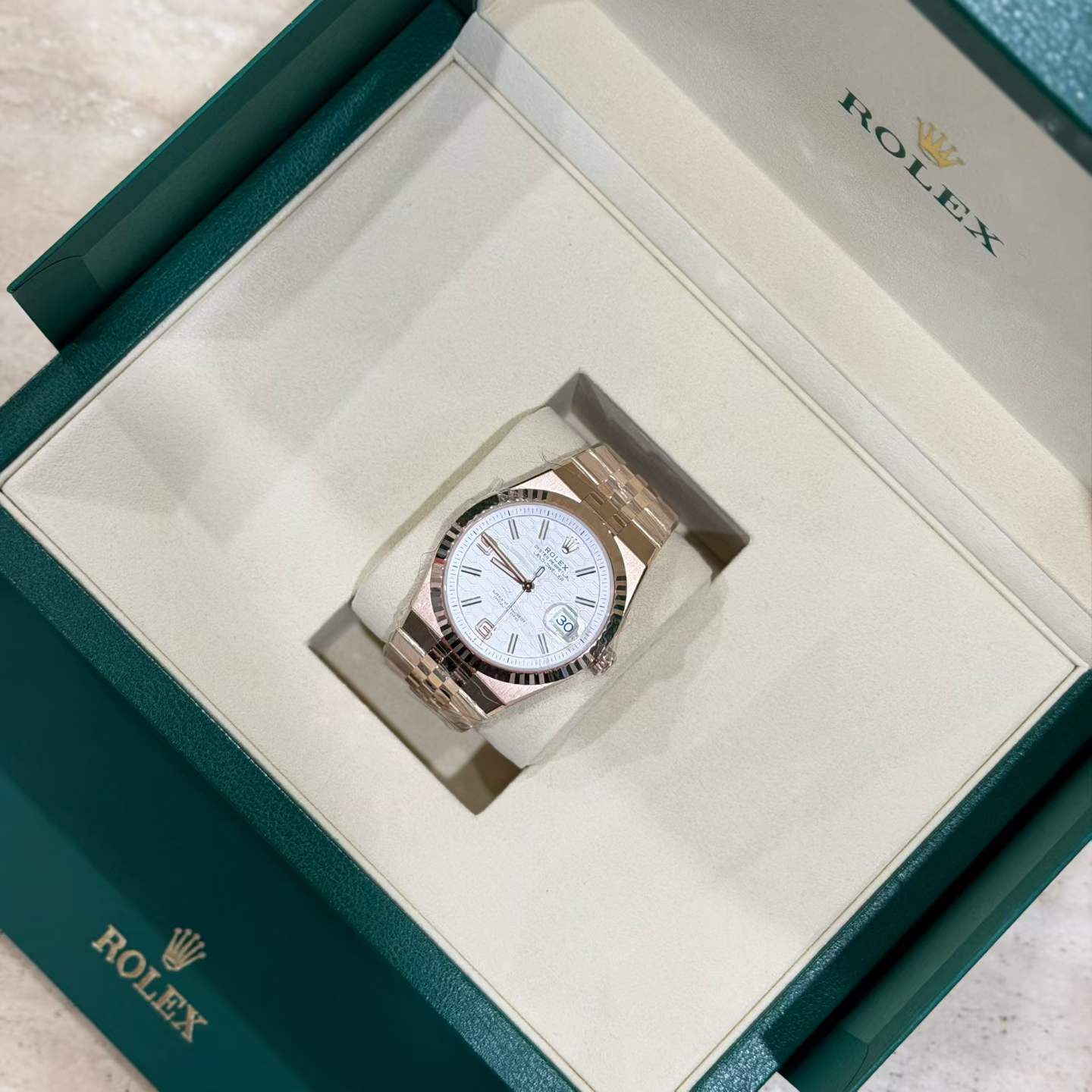 Rolex Land-Dweller 127335 Rose Gold Full Set
