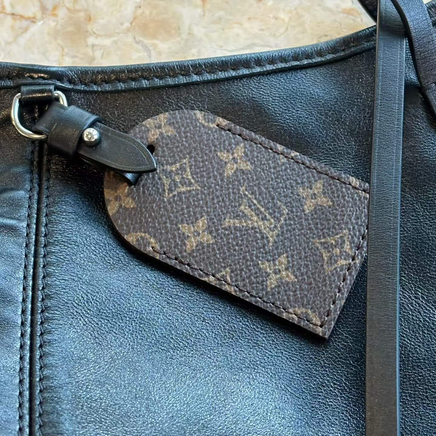 Louis Vuitton CarryAll Vibe MM Full Set