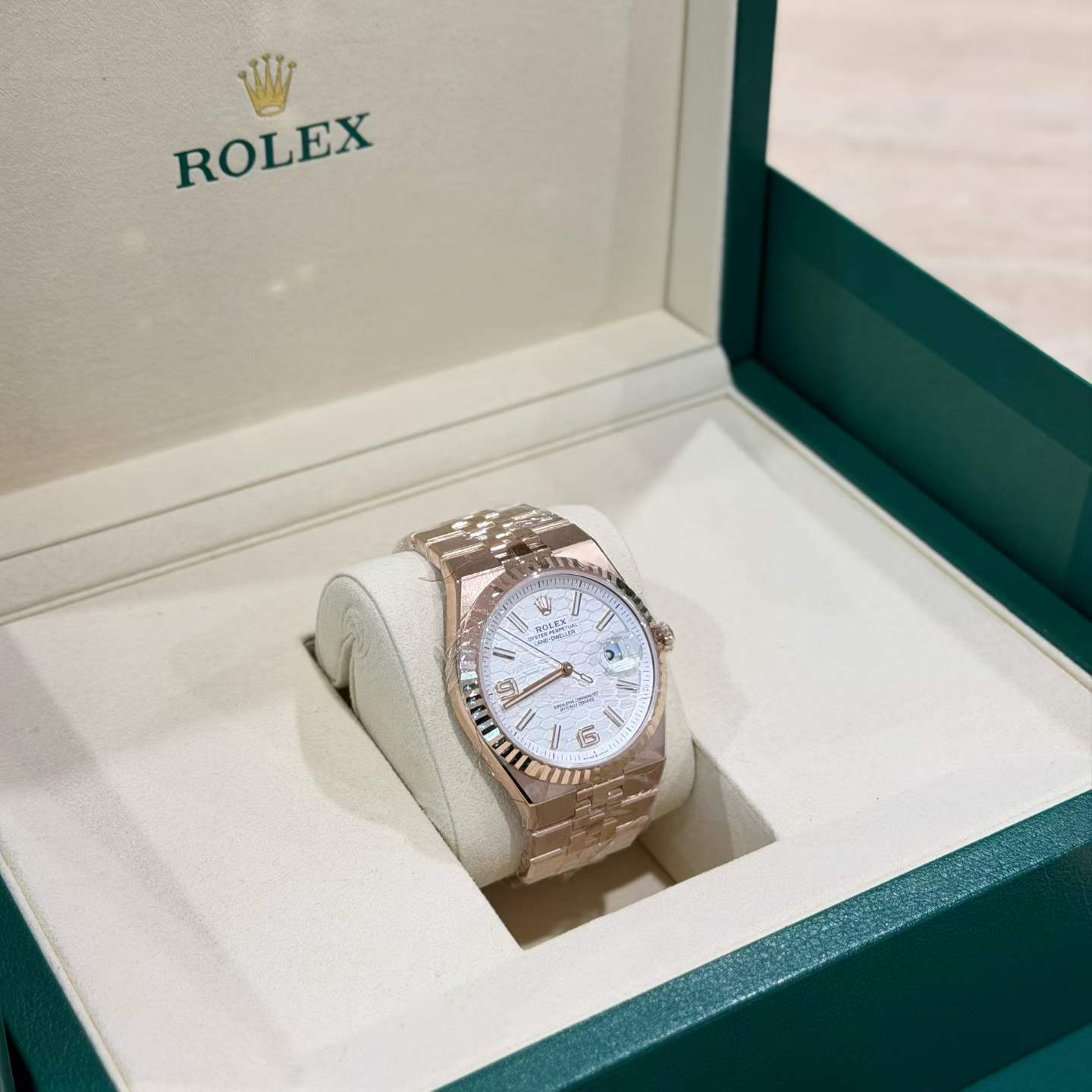 Rolex Land-Dweller 127335 Rose Gold Full Set