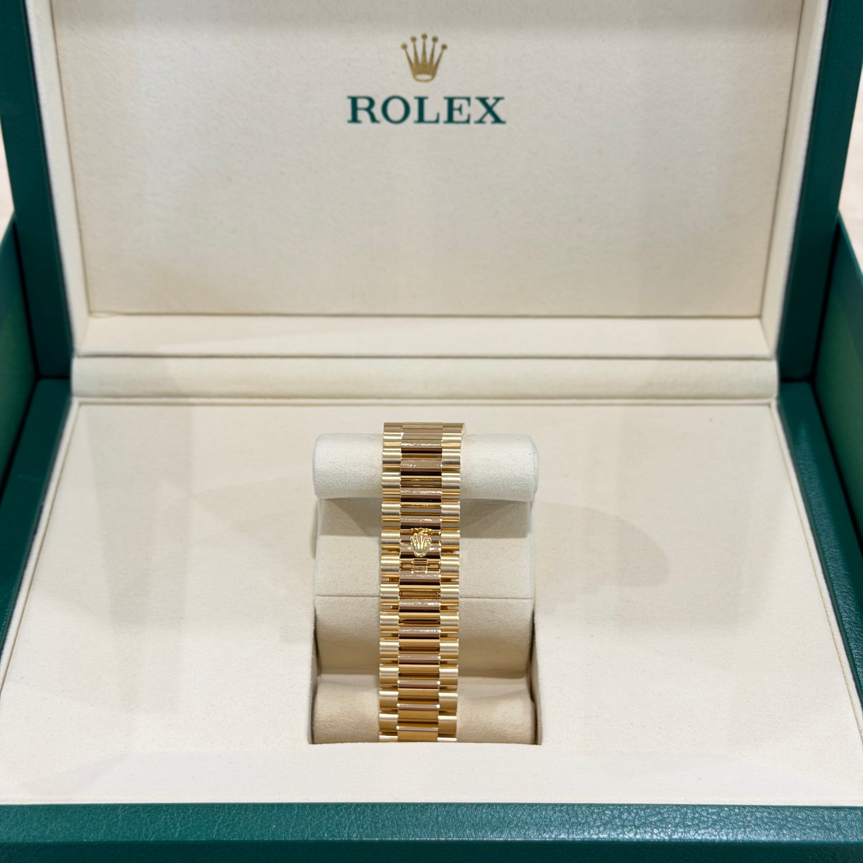 Rolex Day-Date 40 228238 Ombre Green Dial Full Set