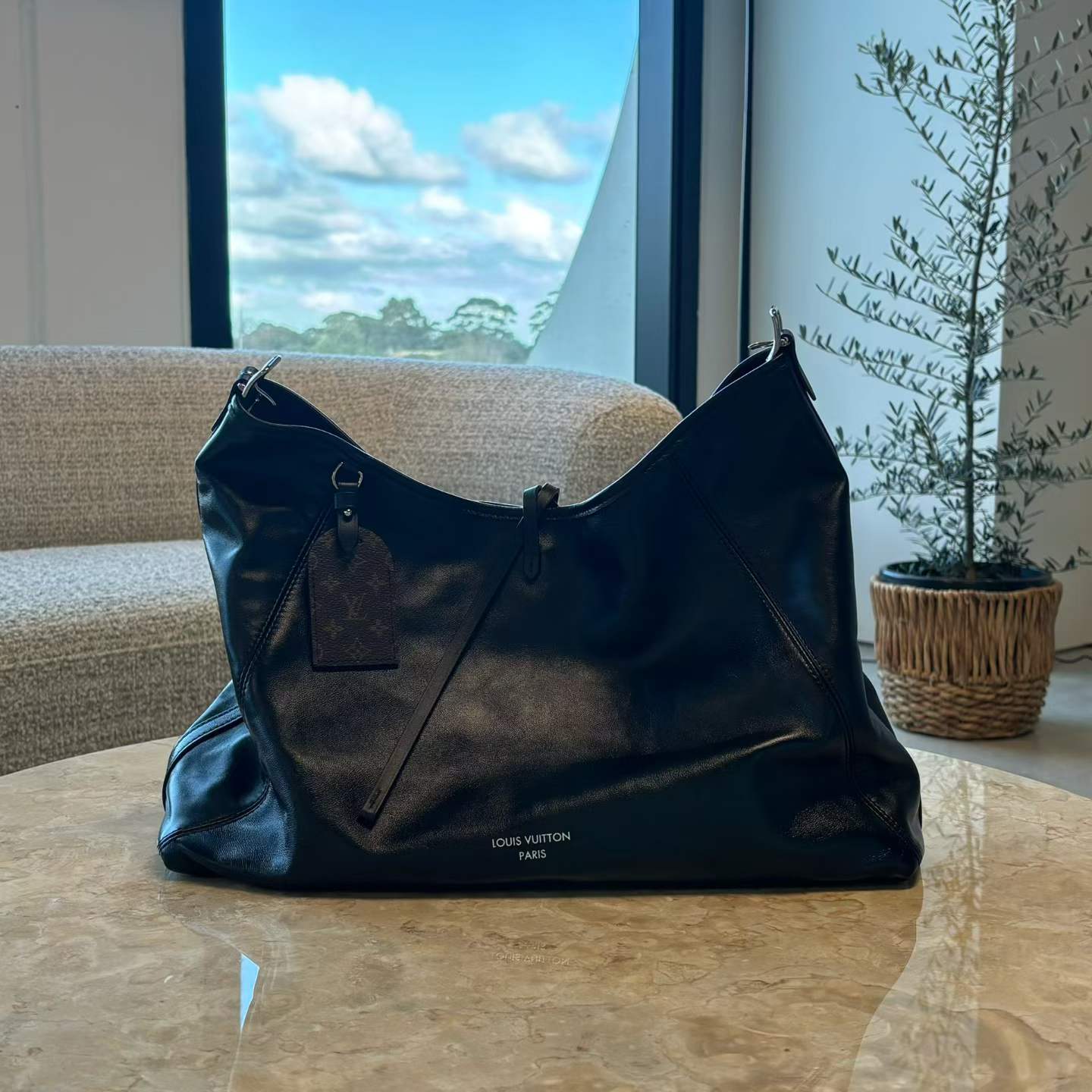 Louis Vuitton CarryAll Vibe MM Full Set