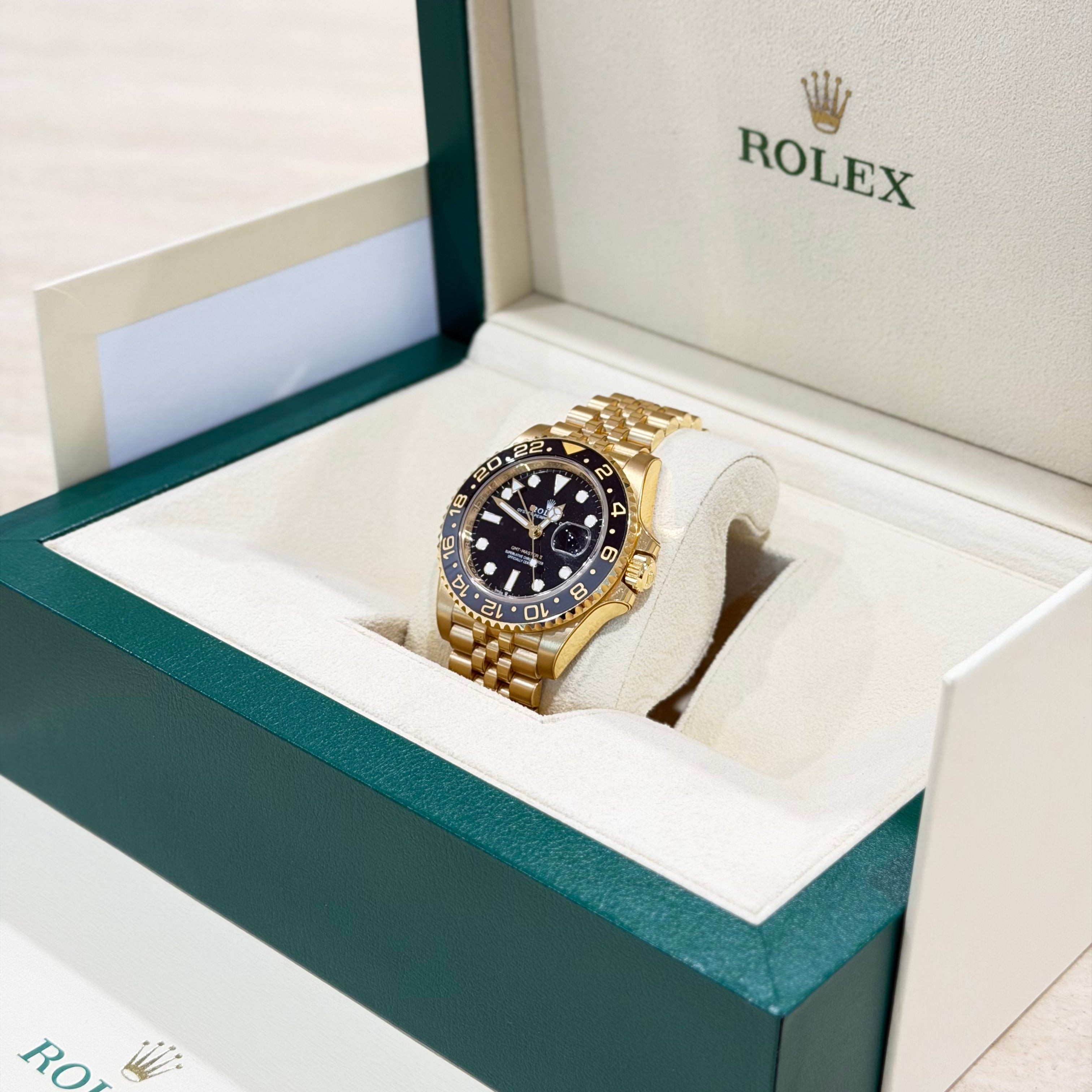 Rolex GMT-Master II 126718GRNR Yellow Gold Jubilee Full Set