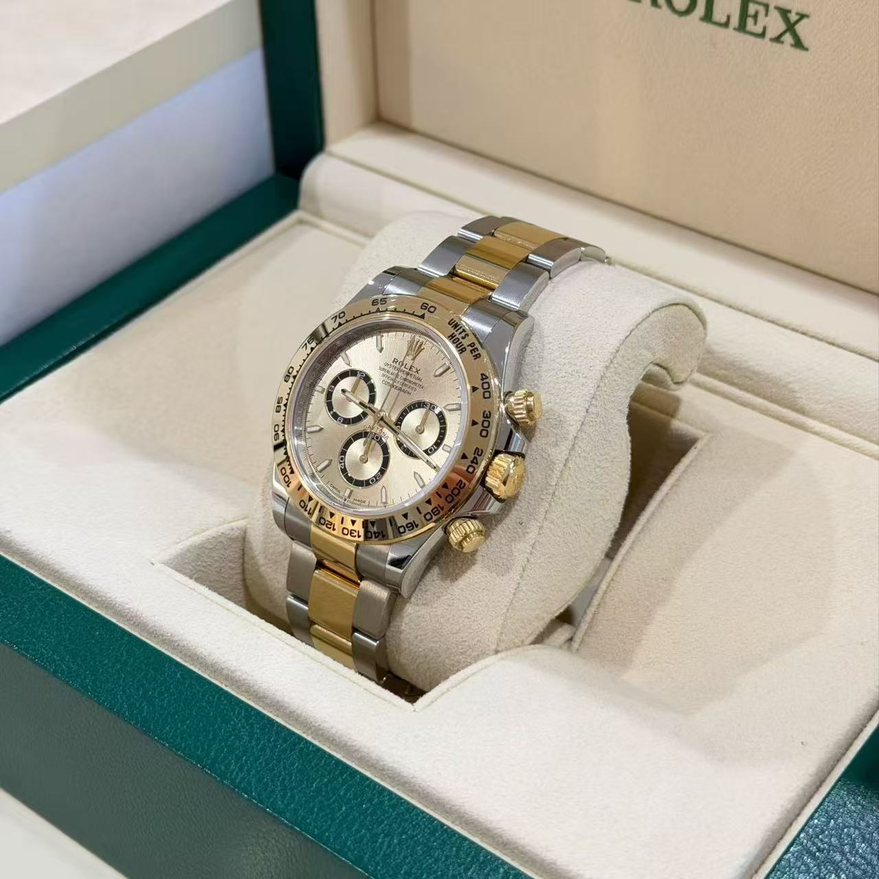 Rolex Cosmograph Daytona 126503 Champagne Dial Full Set