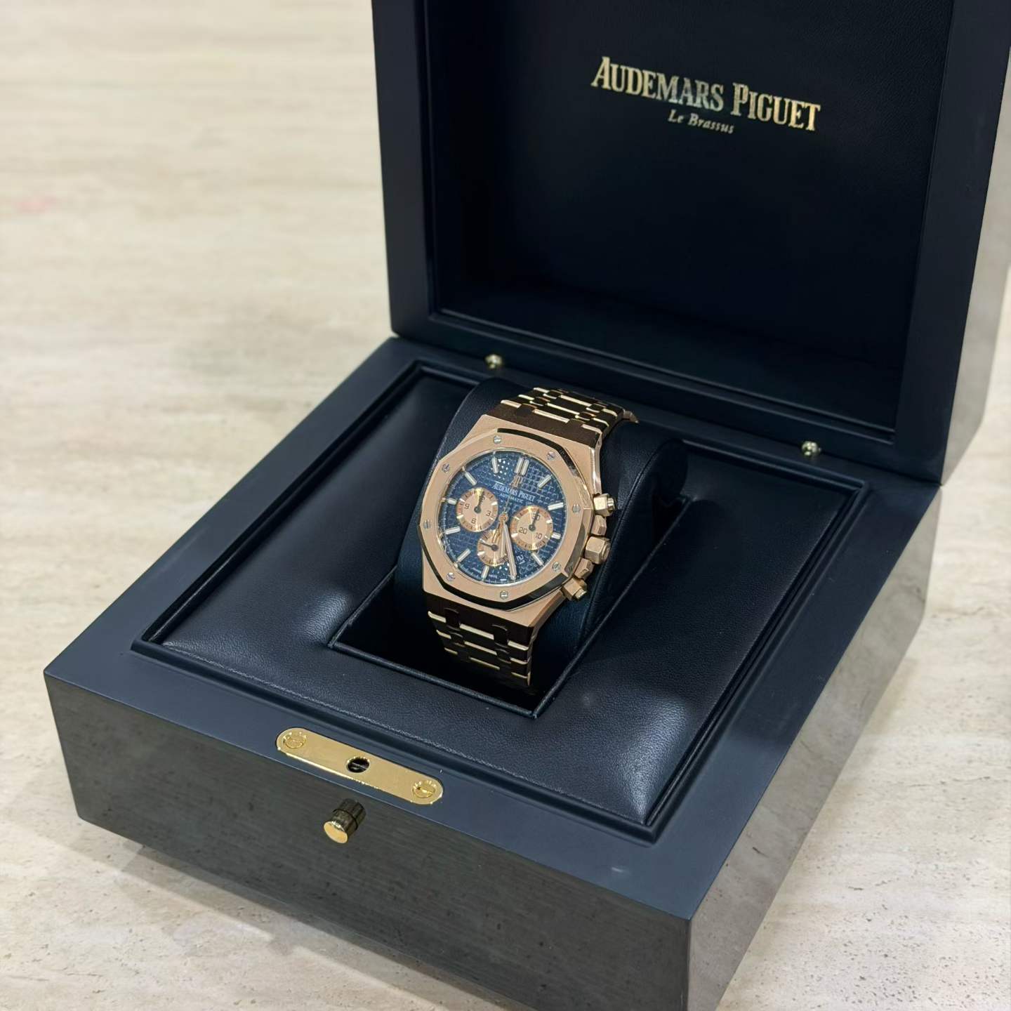 Audemars Piguet Royal Oak Chronograph 26331OR Blue Dial Full Set