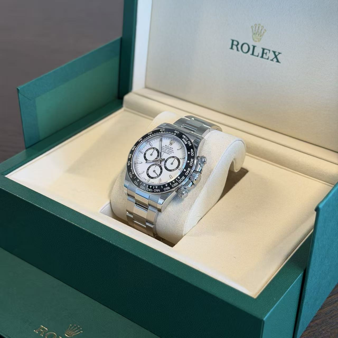 Rolex Cosmograph Daytona 126500 White Dial Full Set