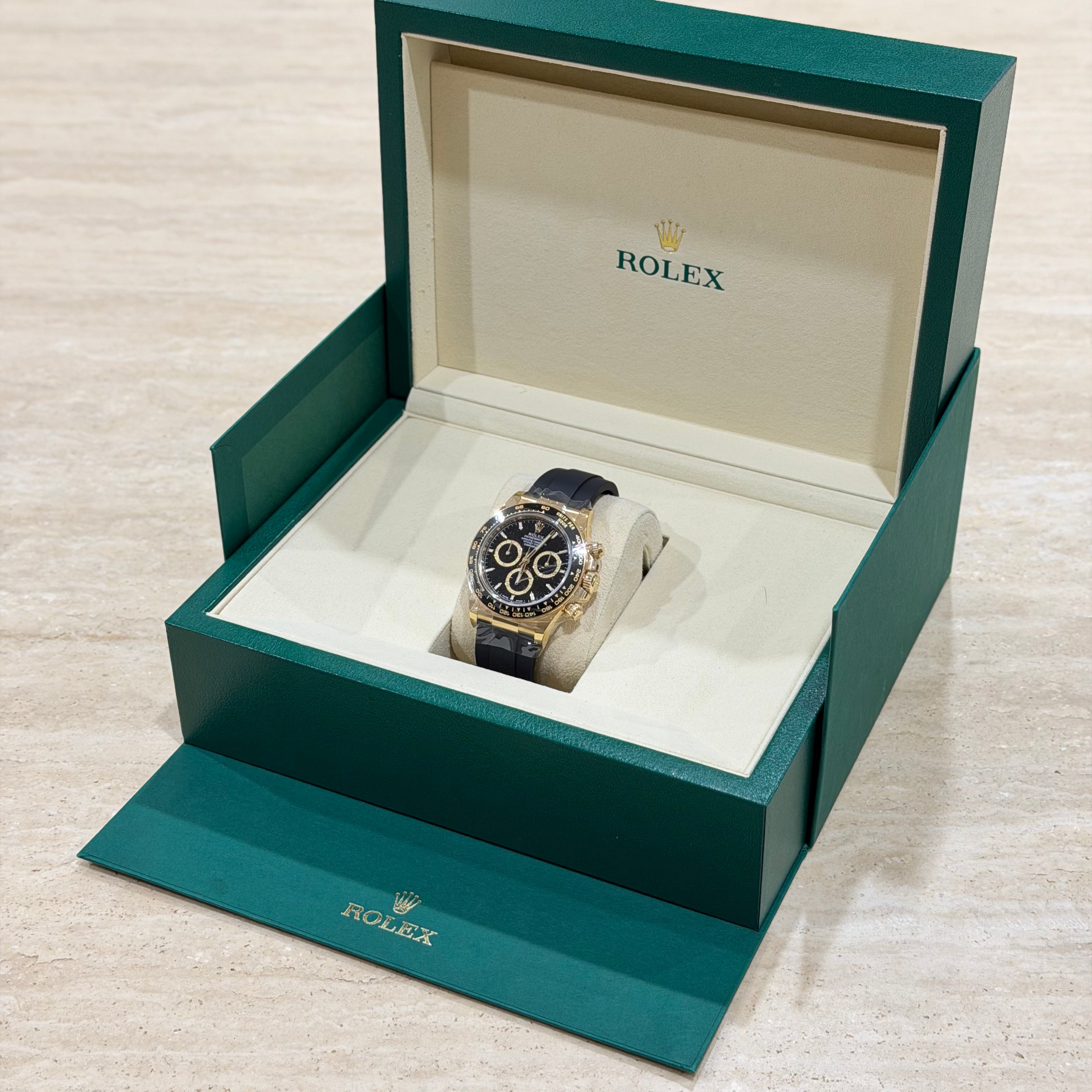 Rolex Cosmograph Daytona 126518LN Yellow Gold Black Dial Full Set