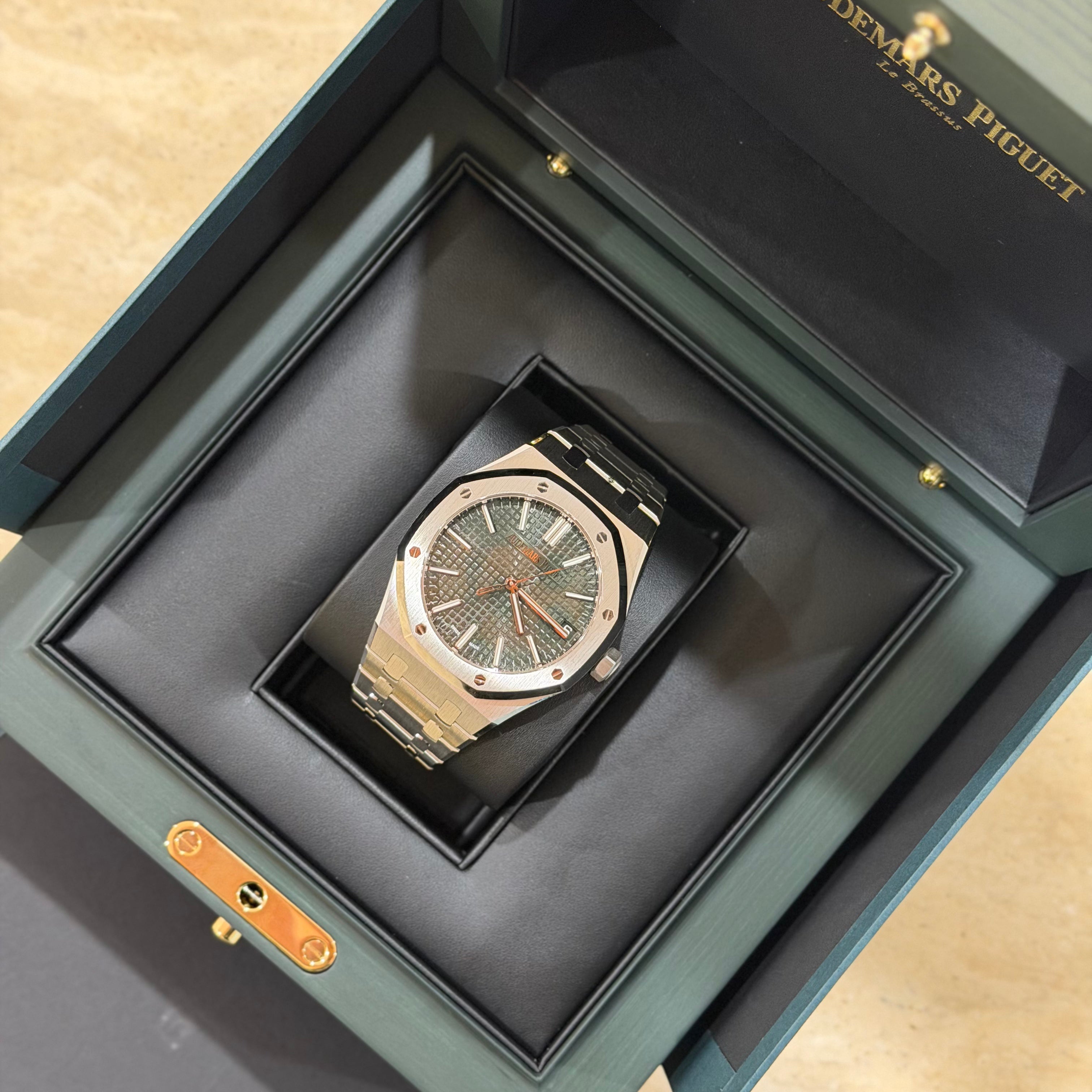 Audemars Piguet Royal Oak 15510ST Green Dial Full Set