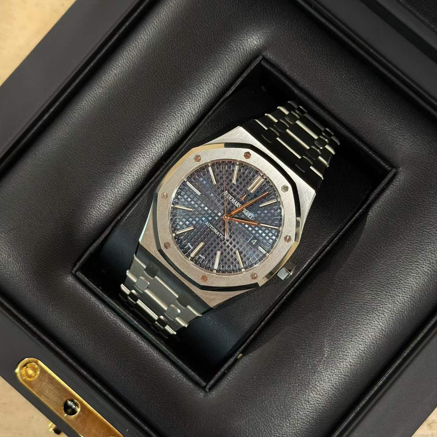 Audemars Piguet Royal Oak 15400ST Blue Dial Full Set