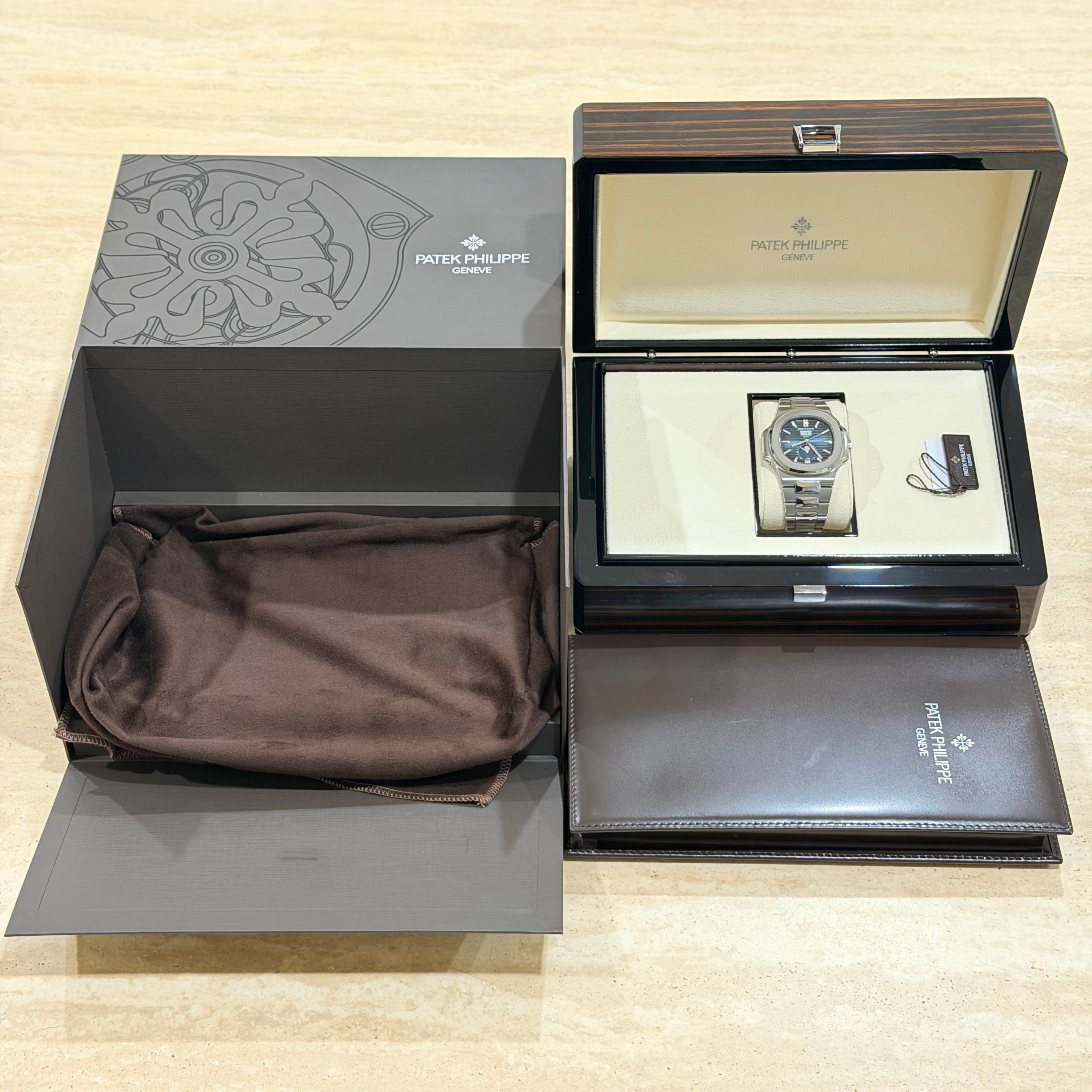 Patek Philippe Nautilus 5726/1A-014 Full Set