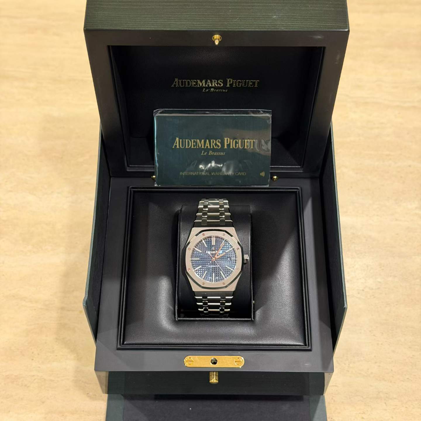 Audemars Piguet Royal Oak 15400ST Blue Dial Full Set