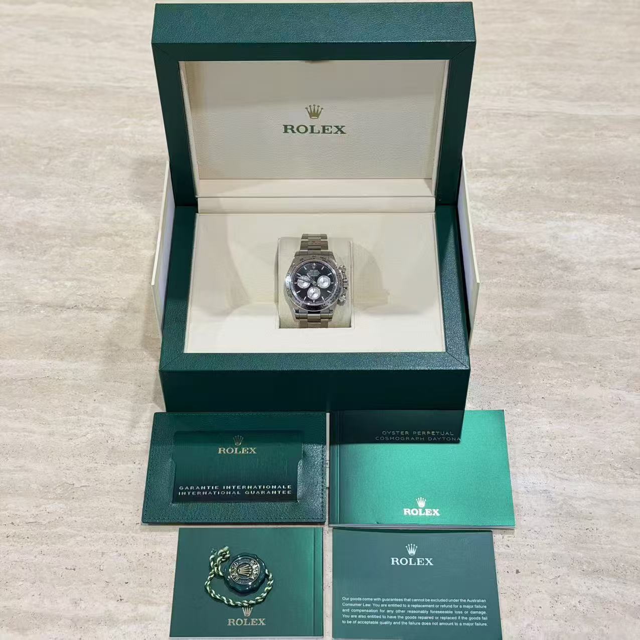Rolex Cosmograph Daytona 126509 White Gold Black Dial Full Set