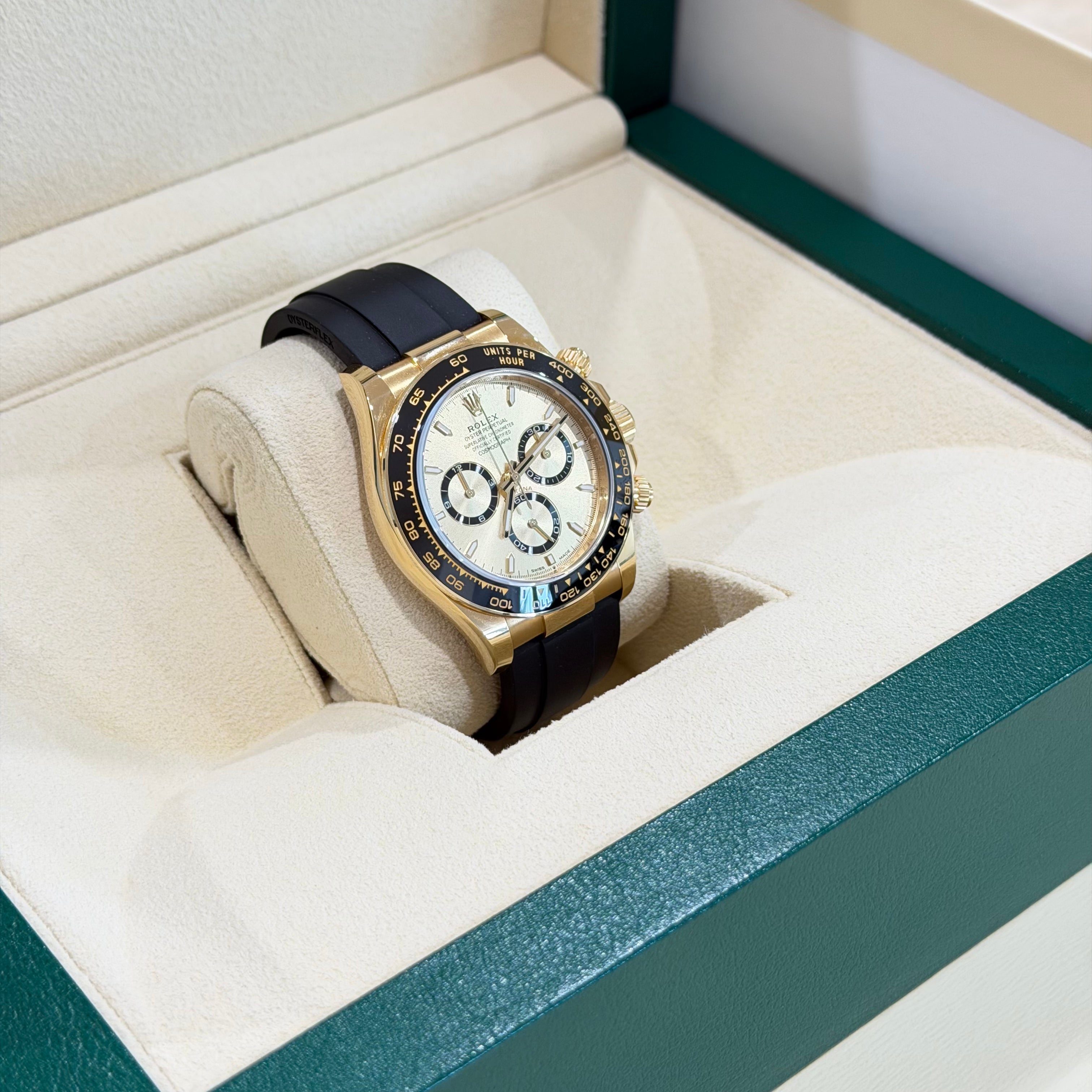 Rolex Cosmograph Daytona 126518LN Champagne Dial Full Set