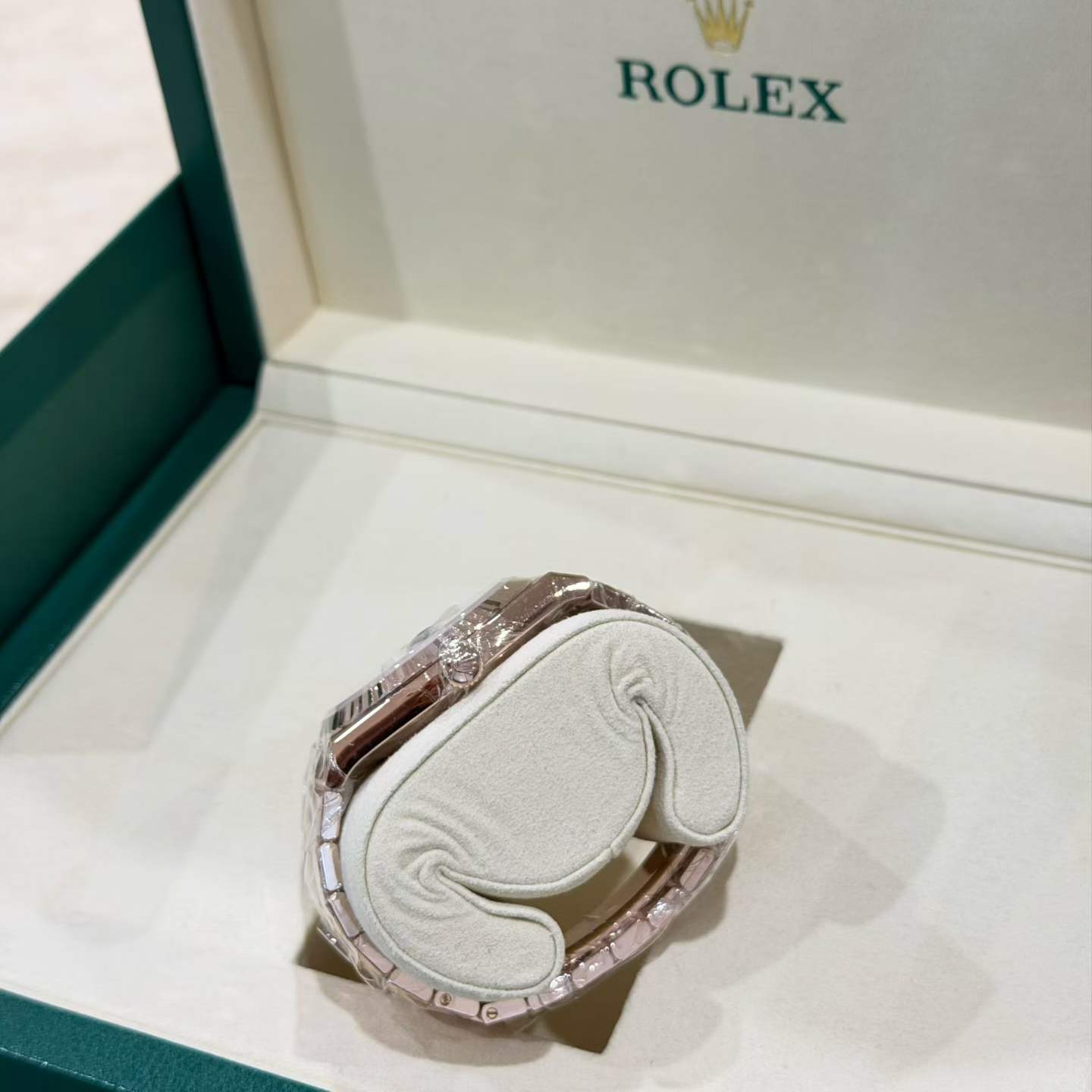 Rolex Land-Dweller 127335 Rose Gold Full Set