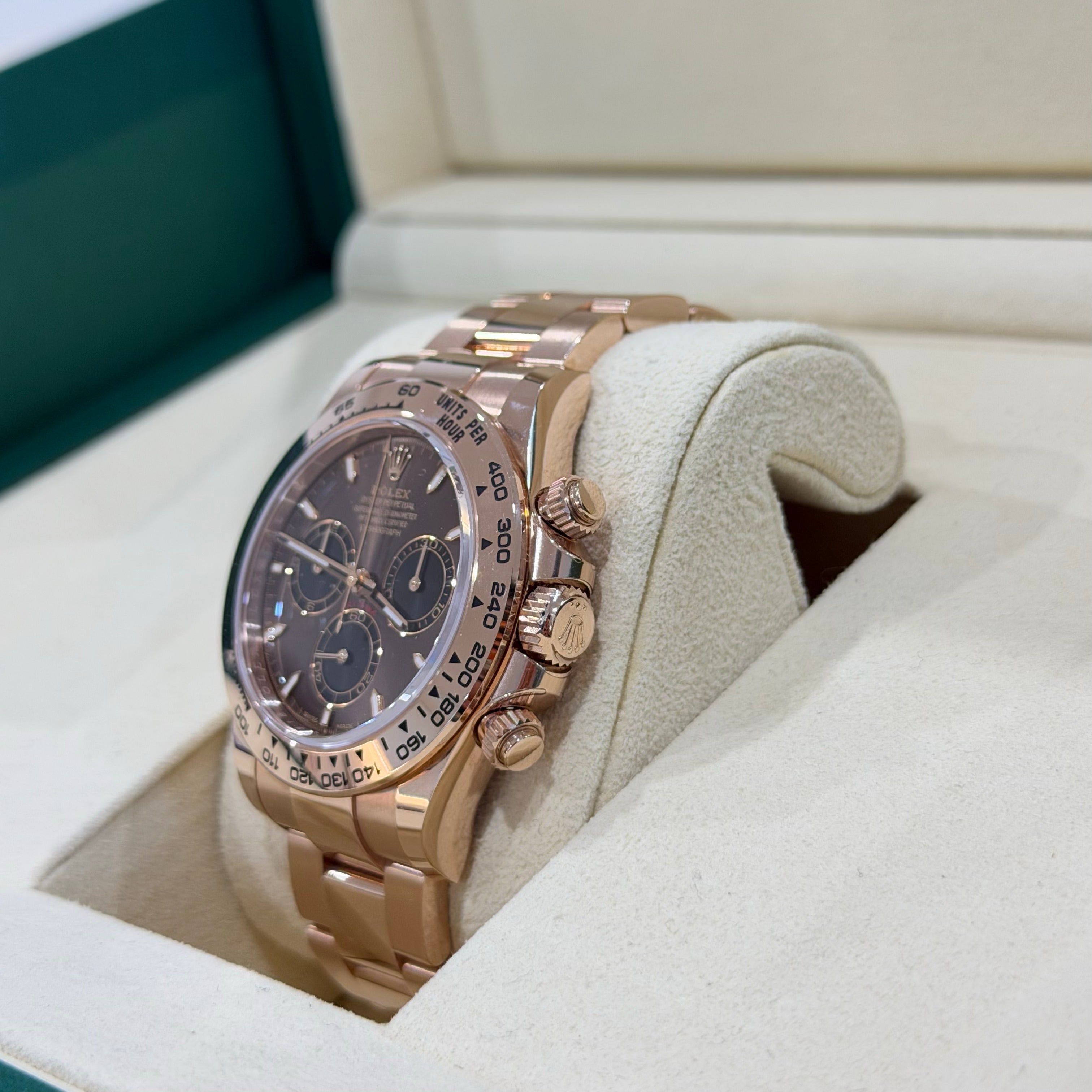 Rolex Cosmograph Daytona 126505 Chocolate Dial Full Set