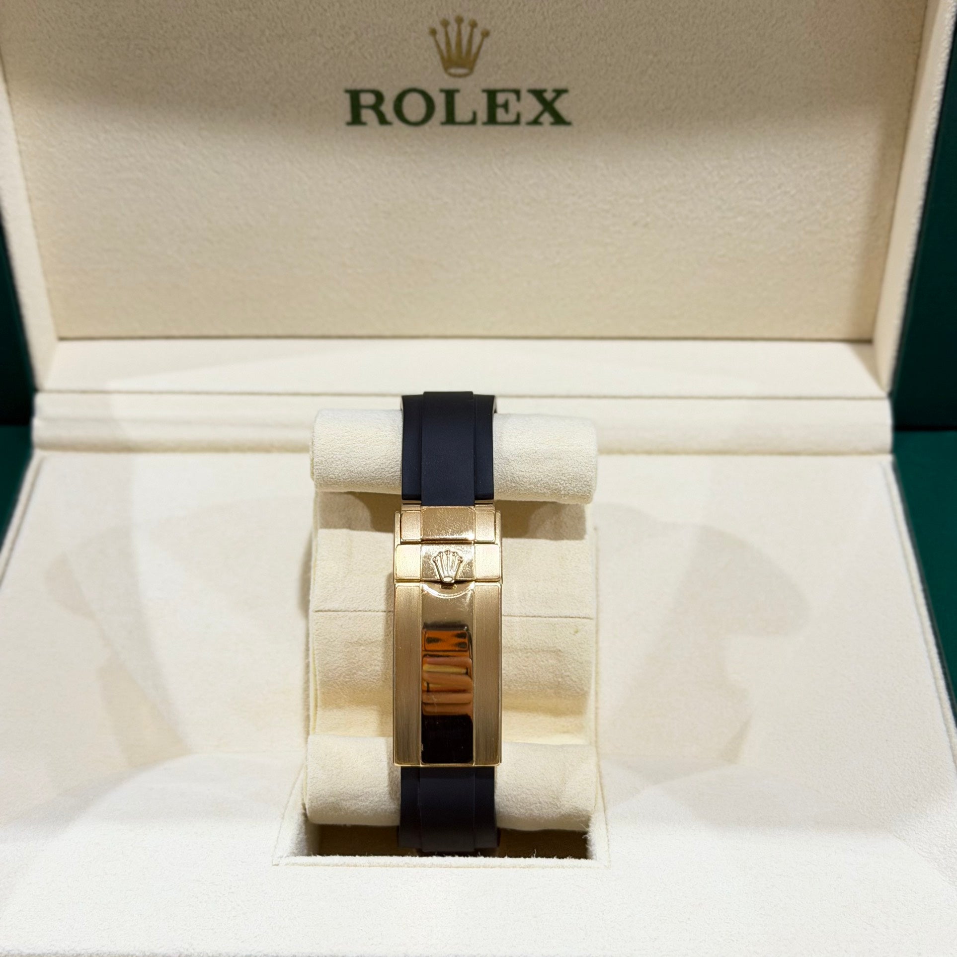 Rolex Cosmograph Daytona 126518LN Yellow Gold Black Dial Full Set